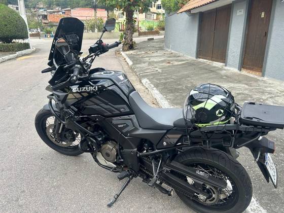 SUZUKI V-STROM 1050XT ABS SUZUKI V-STROM 1050XT ABS